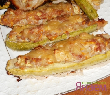 Лодочки с мясной начинкой