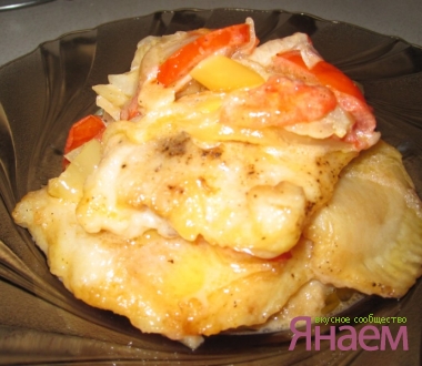 Пангасиус в сметане с овощами