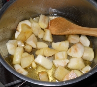 Шоколадный манник с карамелизированными яблоками(Шаг&nbsp;№1)