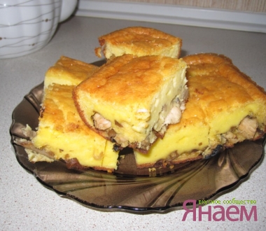 Наливной пирог с курицей и грибами