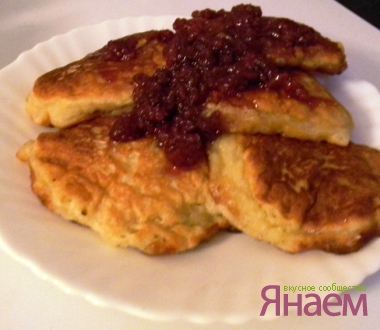 Яблочные оладки