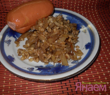 Капуста тушеная с перловкой