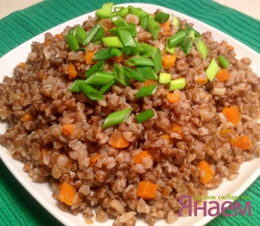 Гречка с морковью и луком