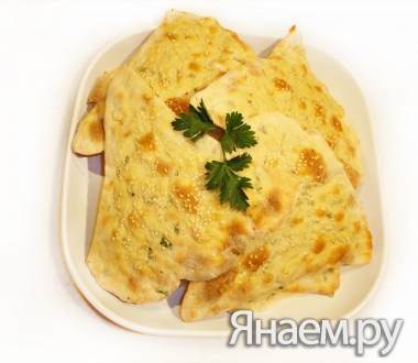 Чесночные лепешки с петрушкой