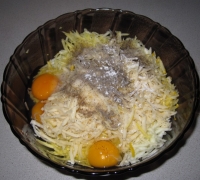 Кабачковые оладьи с твердым сыром(Шаг&nbsp;№3)