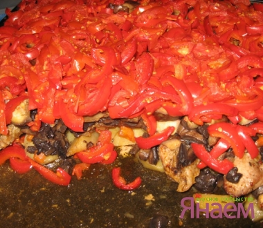Картофель под мясом и овощами «Щедрый стол»
