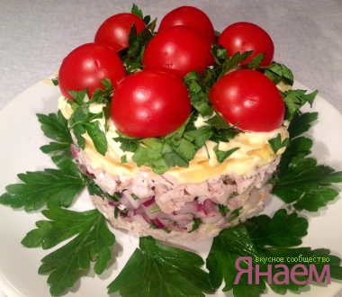 Салат с куриным мясом
