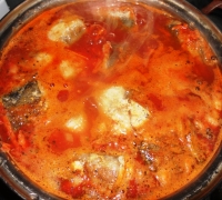 Хек, тушеный с томатом и овощами(Шаг&nbsp;№4)