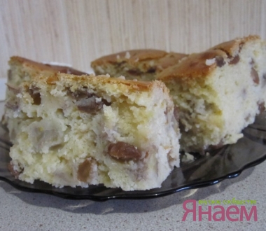 Солнечный манник с бананом и изюмом