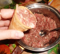 Вафельные конусы с мясной начинкой(Шаг&nbsp;№3)