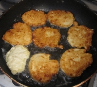 Аппетитные оладьи с брынзой и сыром(Шаг&nbsp;№5)
