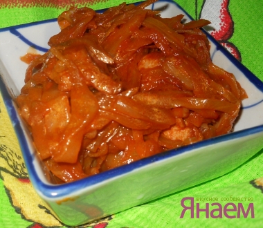 Острая тушенная капуста