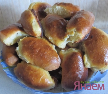 Сдобные булочки с творогом