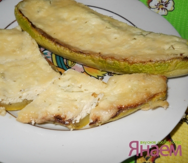 Лодочки из кабачков с творожной начинкой