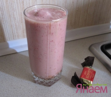 Клубнично-шоколадный коктейль