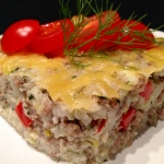 Запеканка с мясным фаршем, рисом и цукини