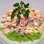Салат с крабовыми палочками и красной фасолью