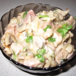 Куриная подливка с шампиньонами