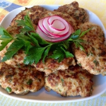 Куриные котлетки-оладушки с цукини и зеленым луком