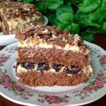 Торт с черносливом и масляным кремом