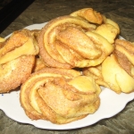 Булочки с сахаром и корицей