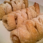 Слойки с виноградом
