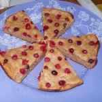 Клюквенный пирог с вареньем