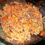 Салат с языком и кукурузой