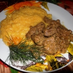 Мясо с горчицей и сметаной