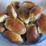 Сдобные булочки с творогом